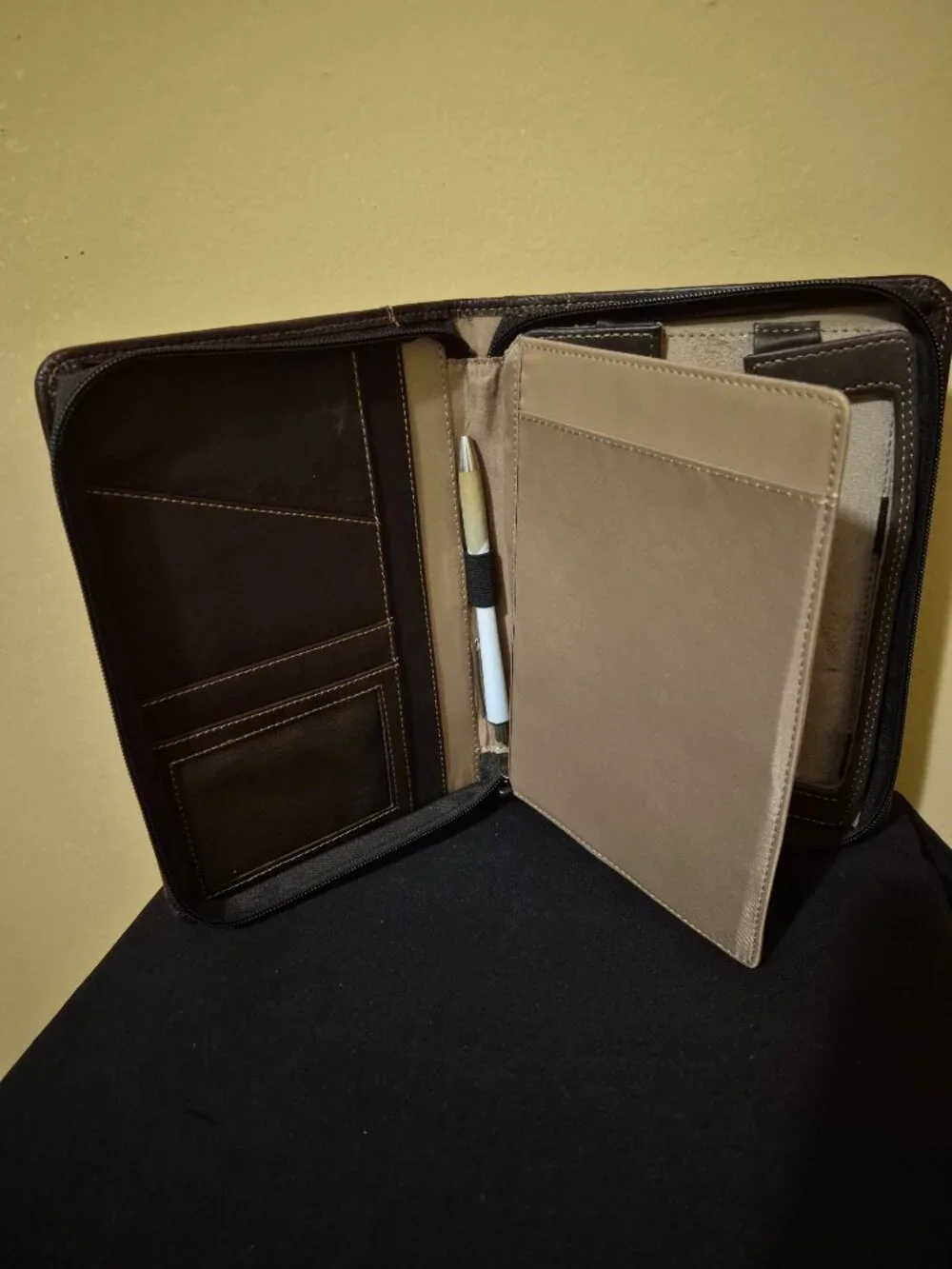 SOLO PREMIER UNIVERSAL LEATHER PADFOLIO